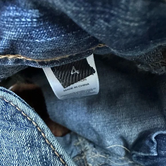 Express Floral Embroidered Shorts - Picture 5 of 7